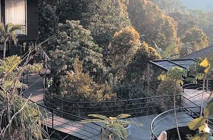 ホテル Munduk Munduk